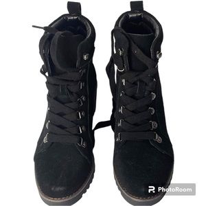 NEW Women's Jadey water resistant Bootie Black Suede size 6.5